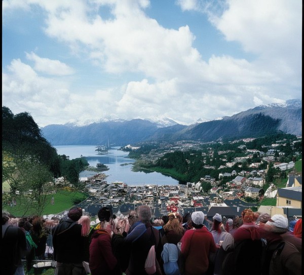 商贸城优秀项目经理发言稿，以匠心铸就品质，以实干践行使命——在商贸城项目中的点滴感悟与未来展望